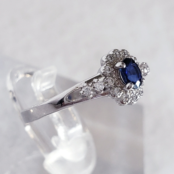 Sterling Silver Natural Sapphire Ring - Picture 2 of 8